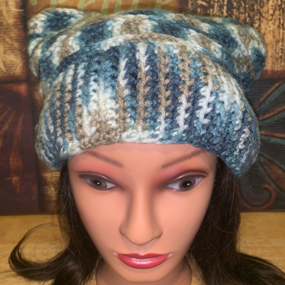 ⭐️ Kitty hat. Hand crafted, one of a kind.